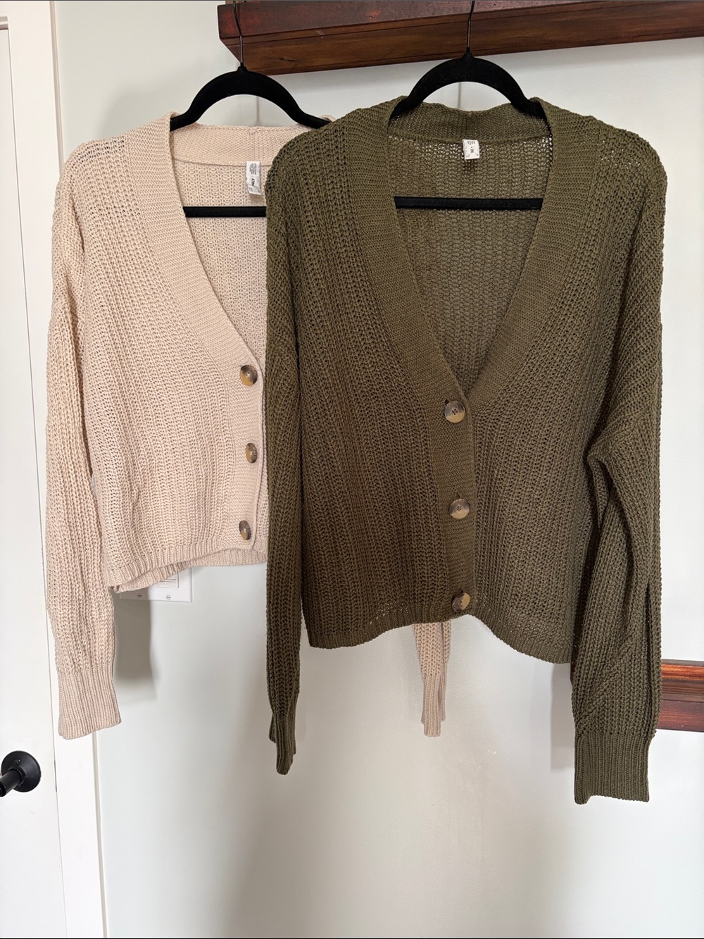 V-Neck Relaxed Knit Cardigan Sweaters - Olive & Cream